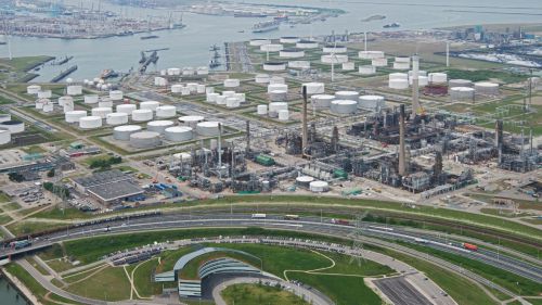 Onderzoek naar enorme groene waterstoffabriek in Rotterdam