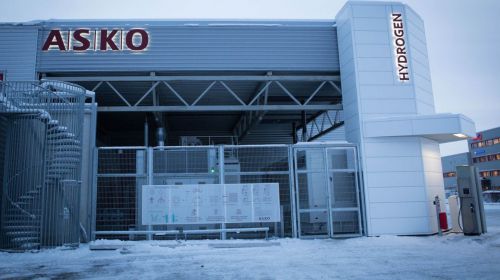 Waterstofvrachtauto’s rijden voor supermarktketens in Europa